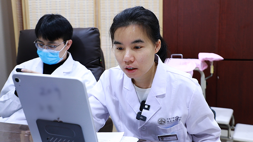 先调身再调心，精神科简文佳中西结合破解青少年抑郁困局